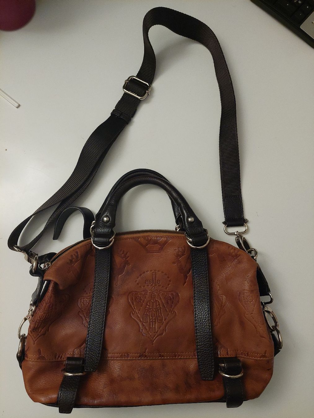 Borse da donna: asile leather bag – Usato da Genève venduto da ado_x2xq 1