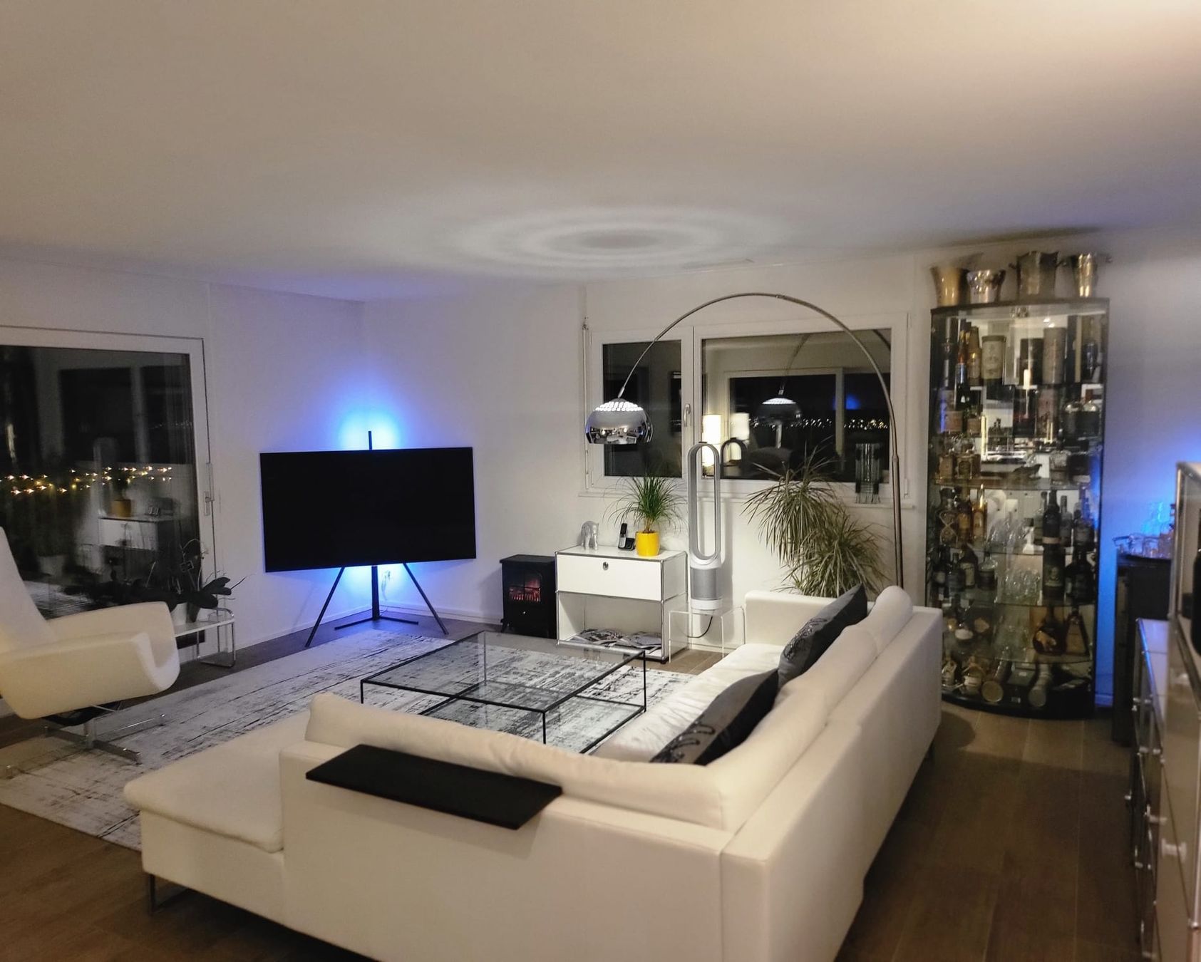Sofas: Echtem Weisse Leder Sofa – D'occasion à Lenzburg par JJB21 2