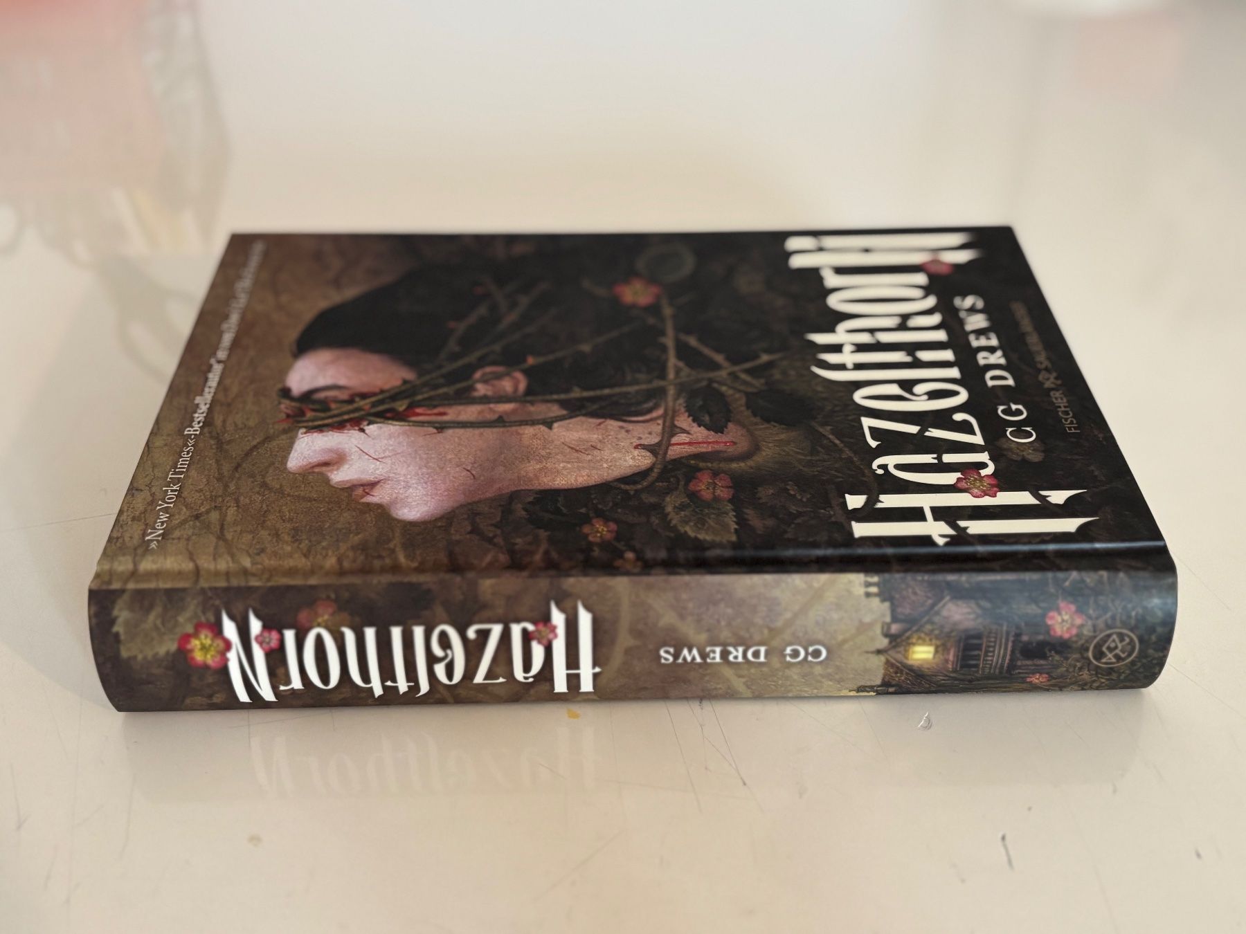 Libri: Hazelthorn von CG Drews – Usato da Stäfa venduto da lenareads 2