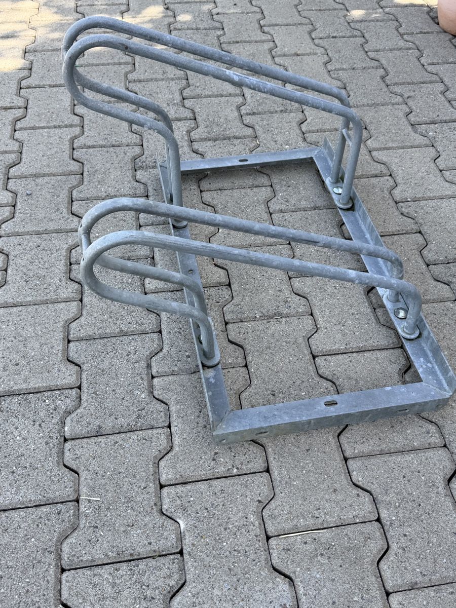 Cavalletti per biciclette: Velo Ständer für 2 Velos – Usato da Rorbas venduto da 9757paul 1
