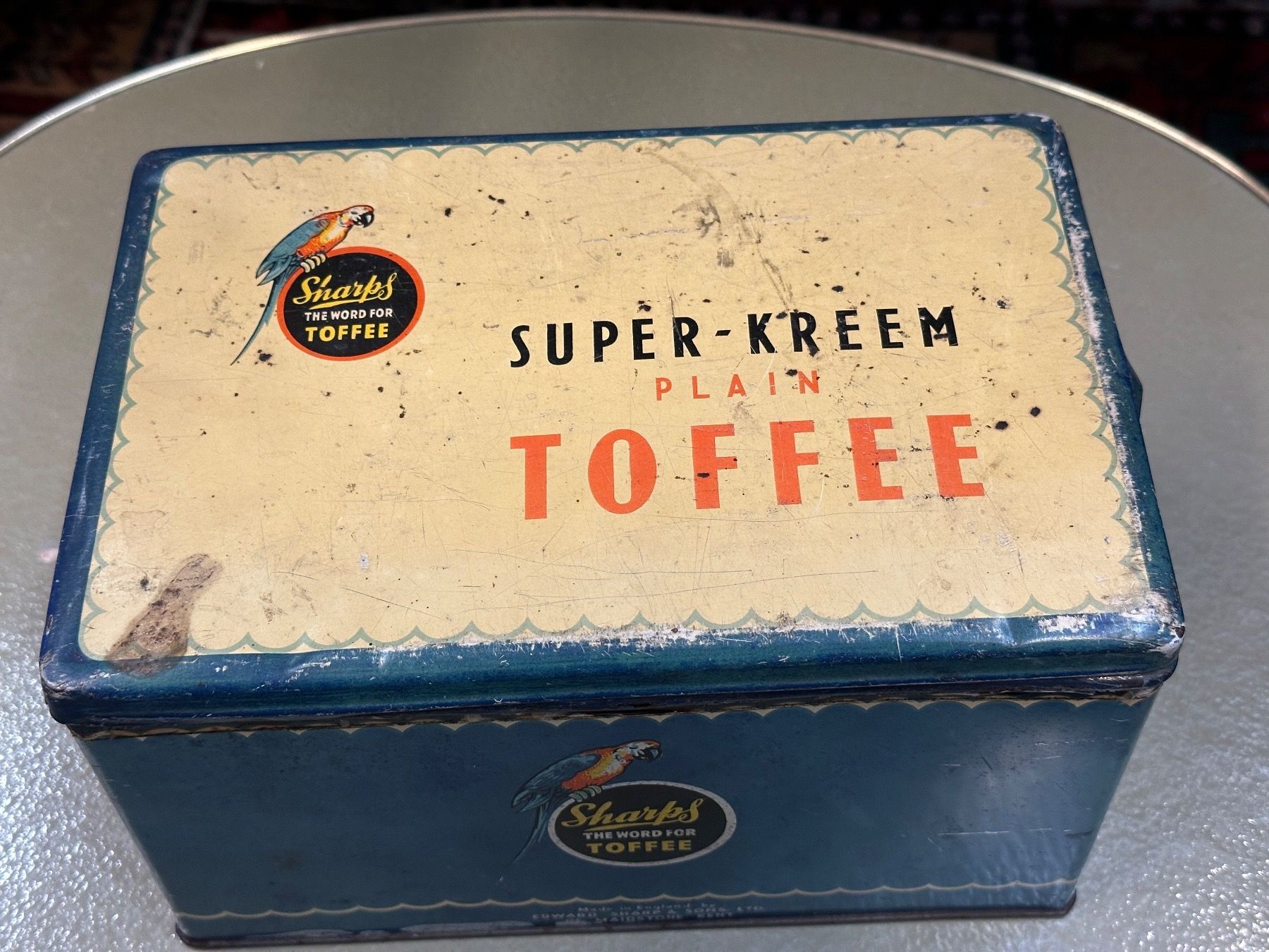 Casse di trasporto: Alte Blechdose aus England Sharps Toffee – Usato da Reiden venduto da Zofi-Brocki 1