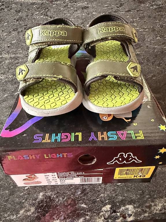 Kappa Scarpe per ragazzi: Kappa Leuchtsandalen grün Gr. 26 – Usato da Forch venduto da Holgetobler 3