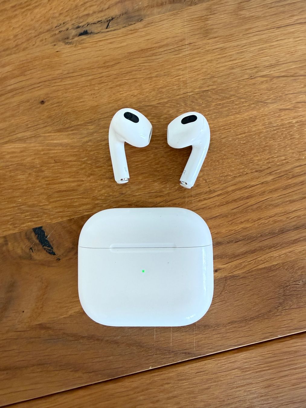Apple Kopfhörer: APPLE AirPods 3 – Gebraucht aus Lausanne von Nine1982 3