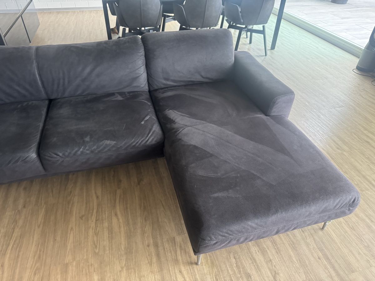 Divani: Grosses Ecksofa, dunkelgraues Microfaser, Top Zustand! – Usato da Schnottwil venduto da Garuso 5