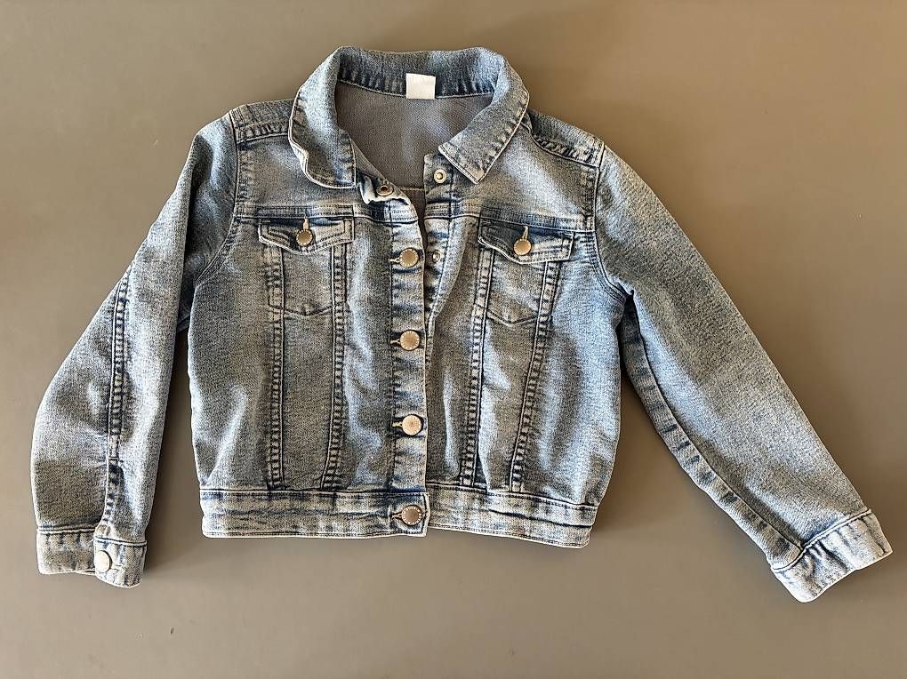 Giacche & Cappotti:  Jeansjacke Gr. 116 – Usato da Winterthur venduto da sandra567