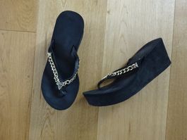 Tolle Keil-Sandalen/Guess