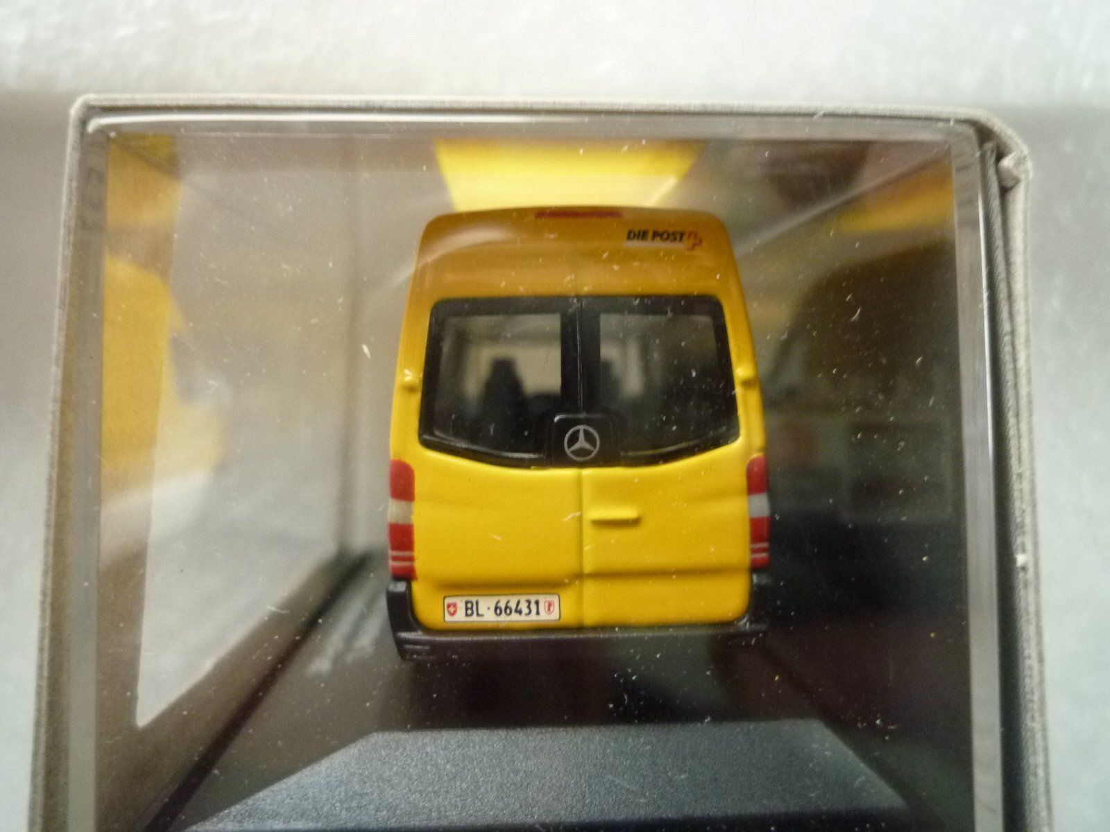 Schuco Modellautos: NEU- Schuco 27312 H0 MB "SWISS POST" DIE POST LA POSTE – Neu und originalverpackt aus Chevenez von Railpassion 3