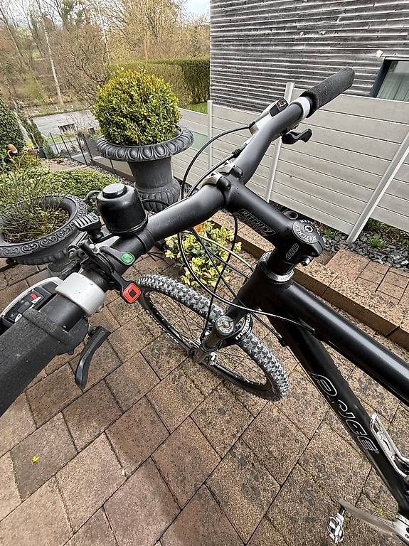 Biciclette: Price Fully Mountainbike  – Usato da Dübendorf venduto da CorAr 3