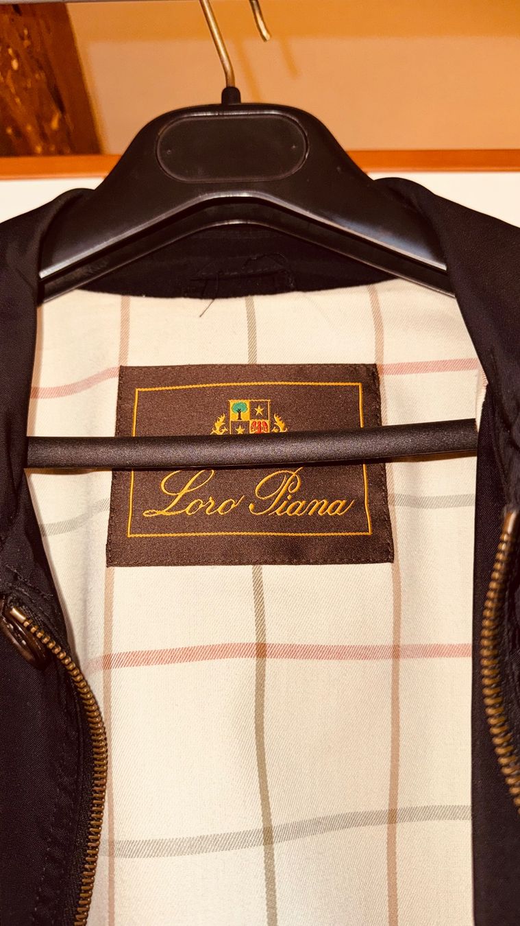 Loro Piana Giacche: Loro Piana Windbreaker – Usato da Zürich venduto da Castello12 5