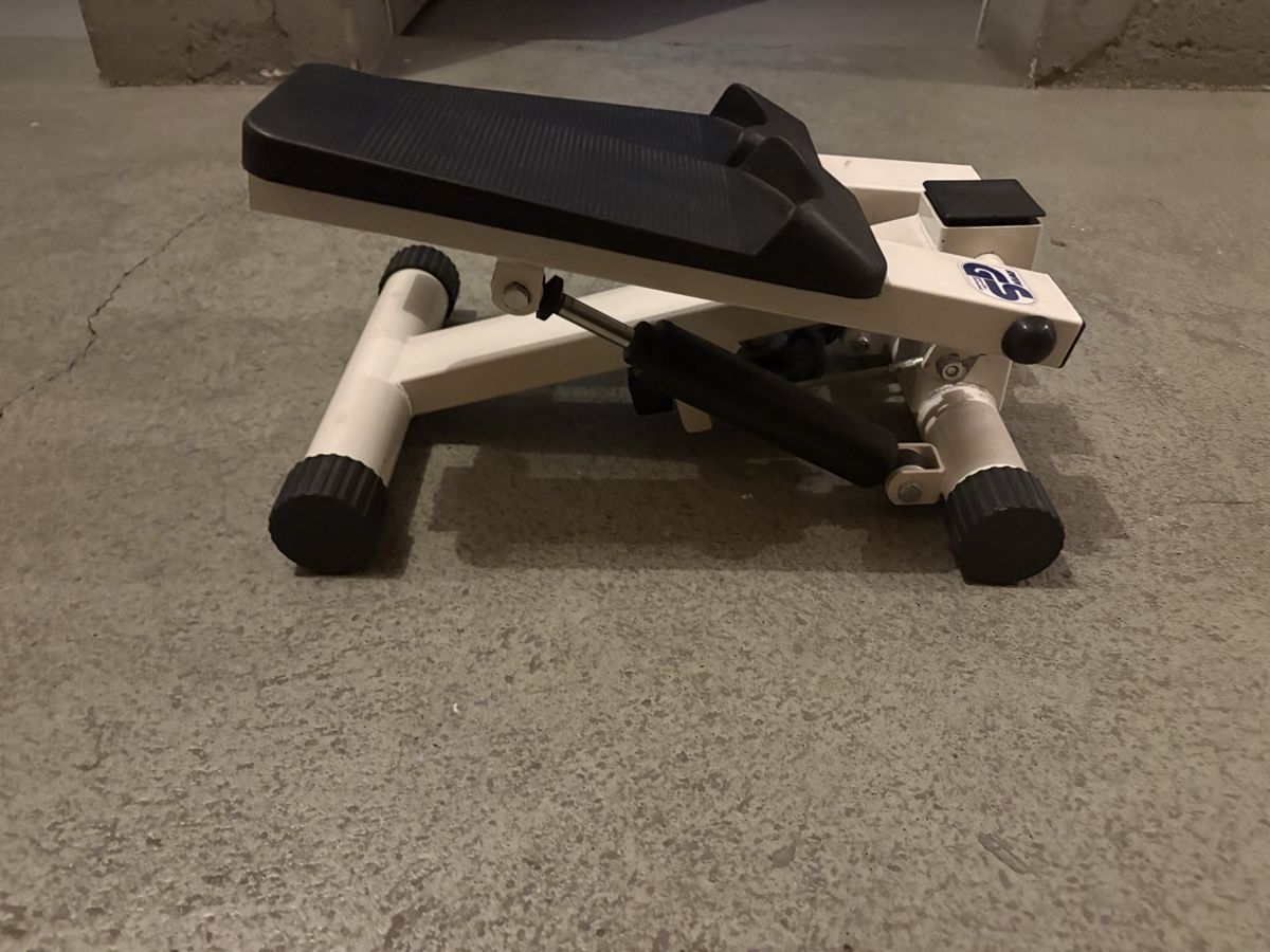 Hometrainer: Stepper Hometrainer – Usato da Bern venduto da best.secondhand