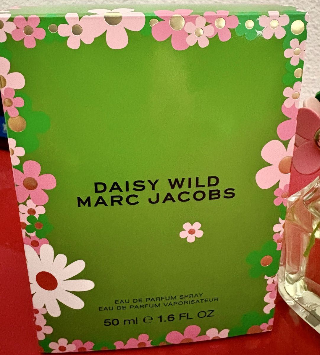 Marc Jacobs Profumi & Eau de Toilette: DAISY WILD Eau de Parfum von Marc Jacobs, 50 ml   – Nuovo (secondo la descrizione) da Münchenbuchsee venduto da Dolo10 2