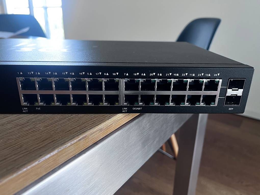 Cisco Hubs & Switches: Switch Cisco 24 Port – Gebraucht aus Fällanden von Buddha505 1