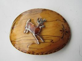 Gürtrelschnalle Holz Handarbeit mit Tierdesign
