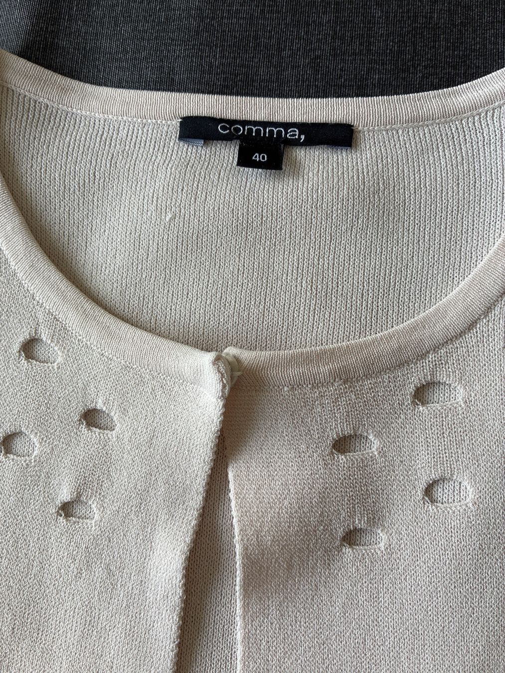 Bolero: kurze Strickjacke von comma in Gr 40 – Usato da Davos Platz venduto da nanigl 6
