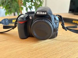 Nikon D3100 reflex numérique + 3 batteries + chargeur