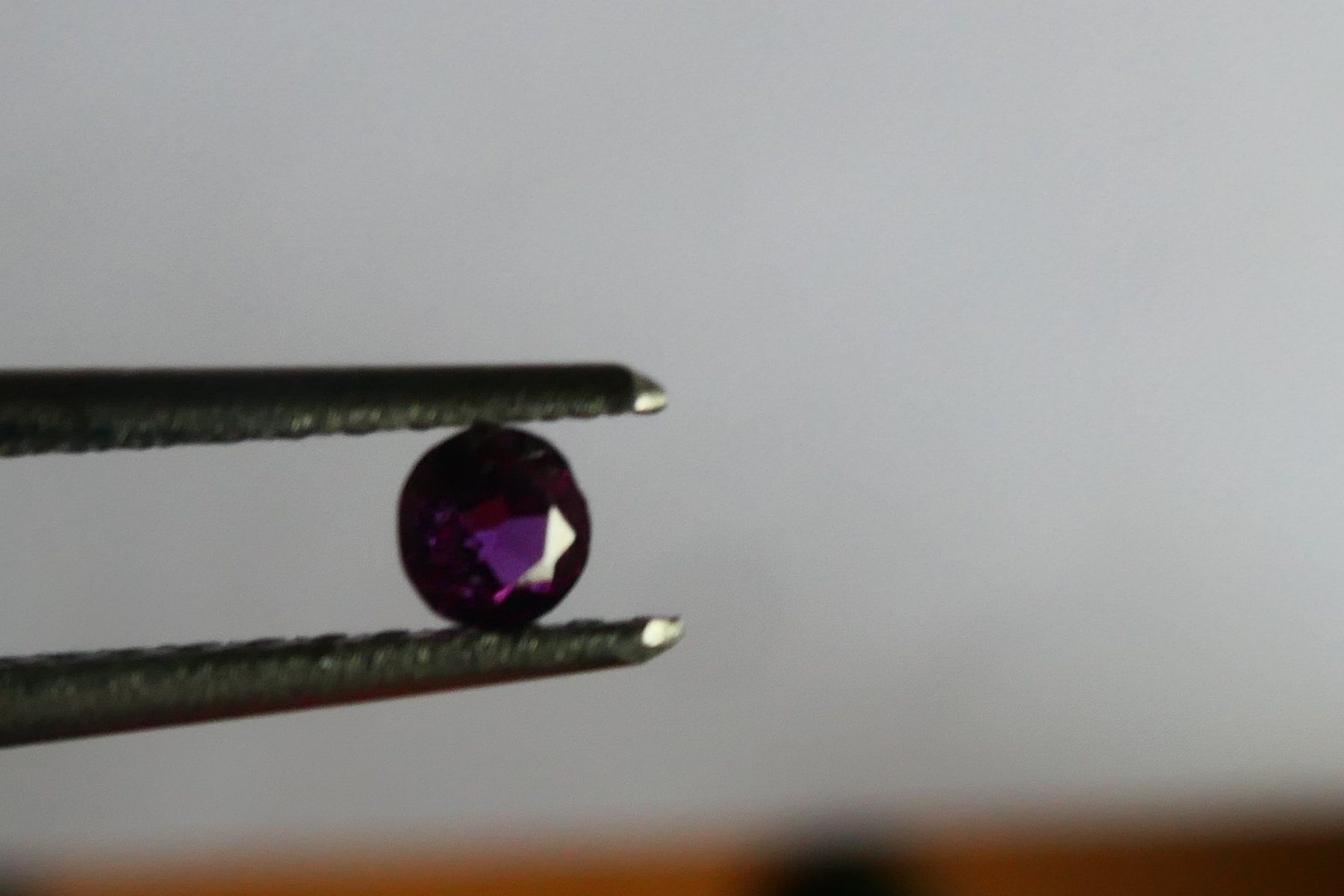 Pietre preziose: Roter Rubin 2.66mm – Nuovo e nell'imballaggio originale da Diegten venduto da marcel3891 1