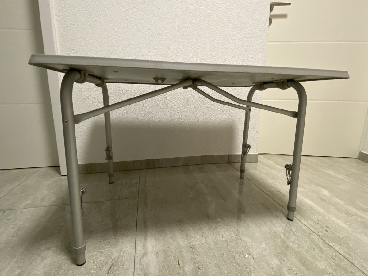 Tavoli: Campingtisch – Usato da Birrwil venduto da Bendegriz 8