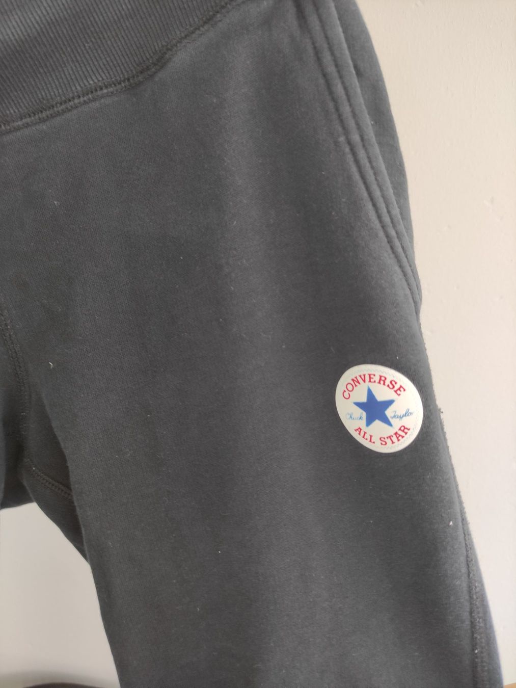 Converse Pantaloni: Hose Sweathose Trainer schwarz  Gr.XS von Converse – Usato da Schliern b. Köniz venduto da Pecannut 2