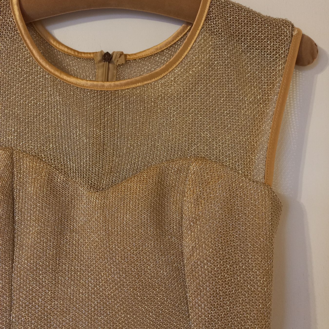Vestiti: Robe dorée sans manches taille M neuve  – Nuovo (secondo la descrizione) da Dompierre FR venduto da fat_xth5 1