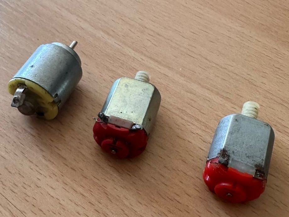 Mini  Motori: Mini-DC-Motor, 3 Stück – Usato da Chur venduto da coskun 1