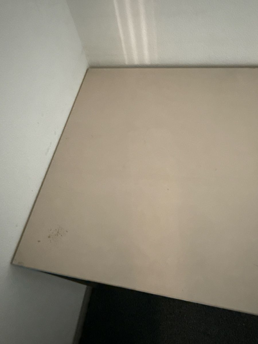 Schreibtische: Arbeitstisch / Bürotisch – Gebraucht aus Schüpfen von ASC15 3