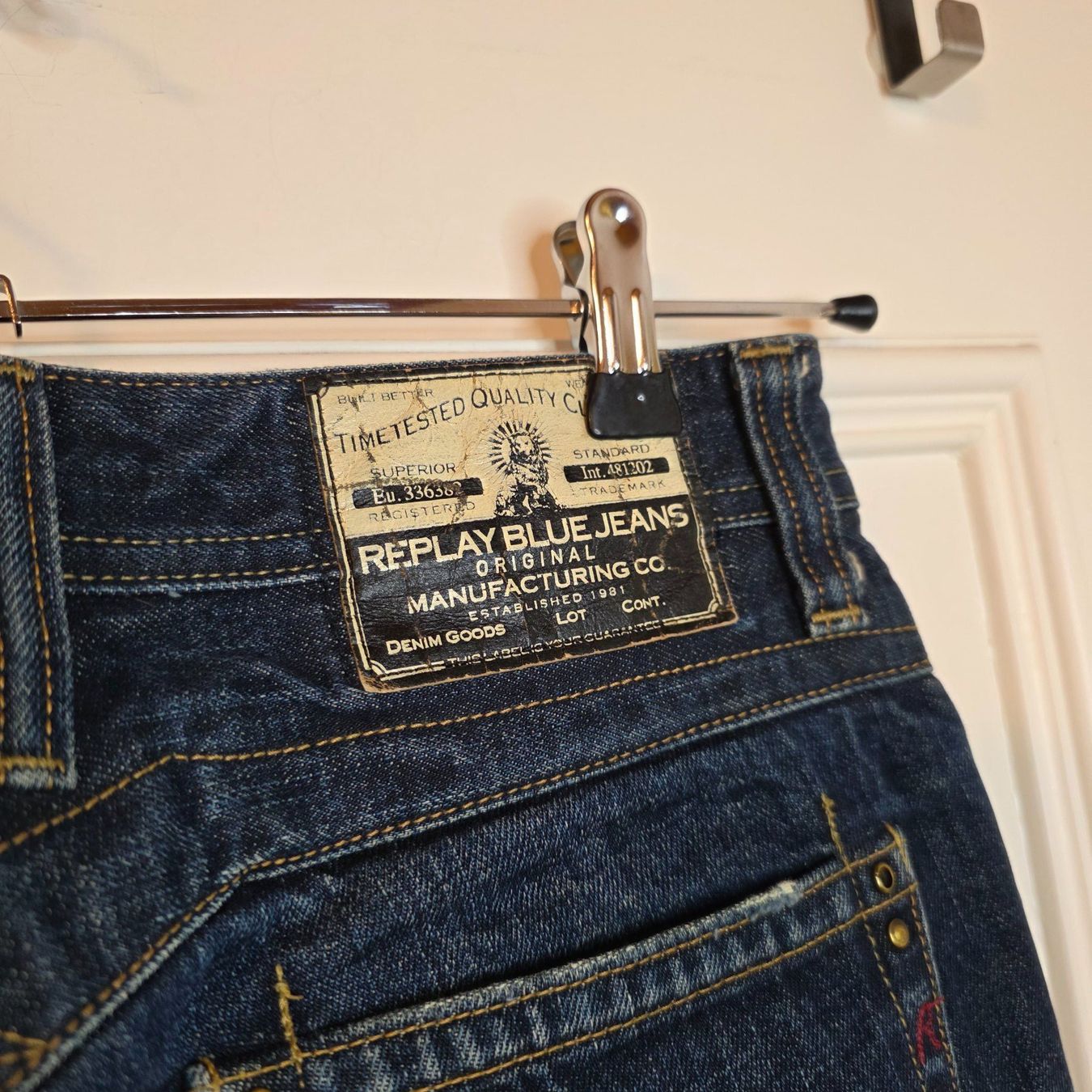 Replay Jeans: Replay Jeans Newdoc W30 L32 – Gebraucht aus Wald ZH von CapLux 1