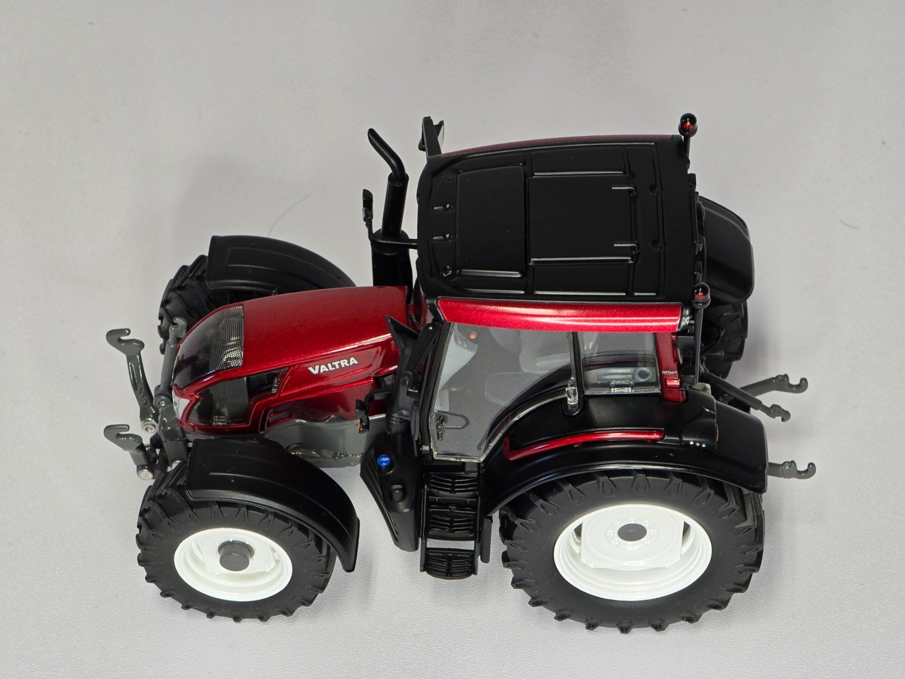 Wiking Kit di modellismo & Modellini statici: Wiking 077326, Valtra N 143 HT3, Vitrine – Nuovo (secondo la descrizione) da Kloten venduto da Nicola2 1