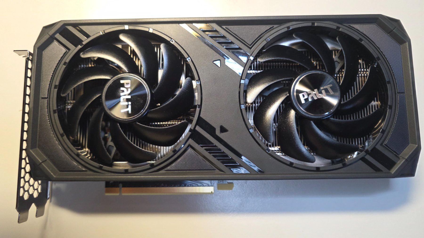Schede grafiche: Palit Geoforce RTX 4070 12GB – Usato da Mönchaltorf venduto da Wideo1