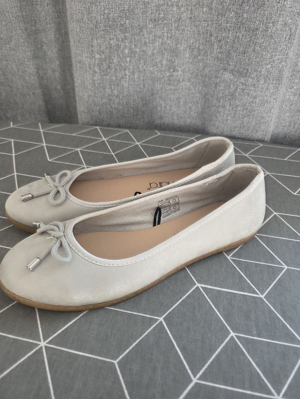 Scarpe da donna: Ballerinas hellgrau Grösse 38 – Usato da Alterswil FR venduto da Agape07 2