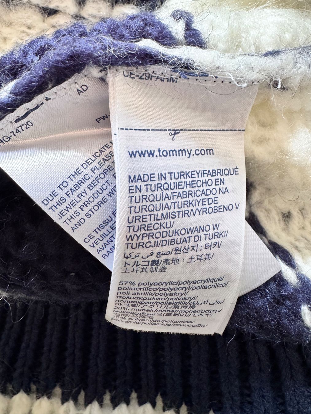 Tommy Hilfiger Maglioni & Felpe: Gestrickter Pullover von Tommy Hilfiger Grösse S – Usato da Bertschikon Gossau venduto da chanty_7 2