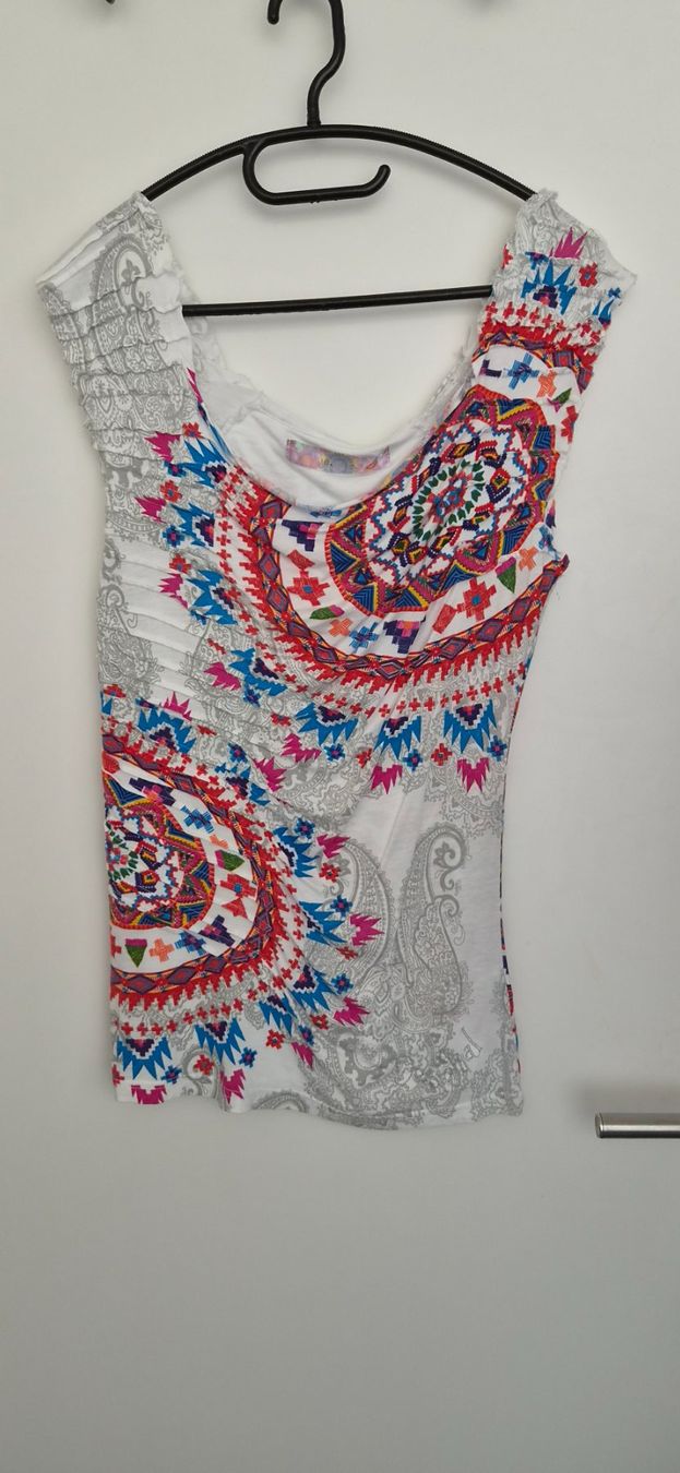 Desigual T-Shirts: Desigual T-shirt - Gr. M – Gebraucht aus Kollbrunn von Bobibau 3