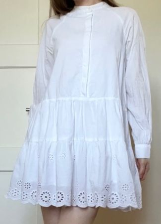 Kurzes Eyelet Sommerkleid Baumwolle XS/S 🤍