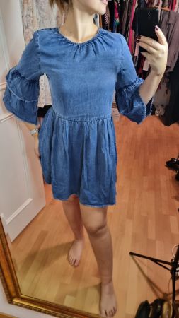 Herbstliches Jeanskleid Grösse M/L Volantärmel blau A-Linie