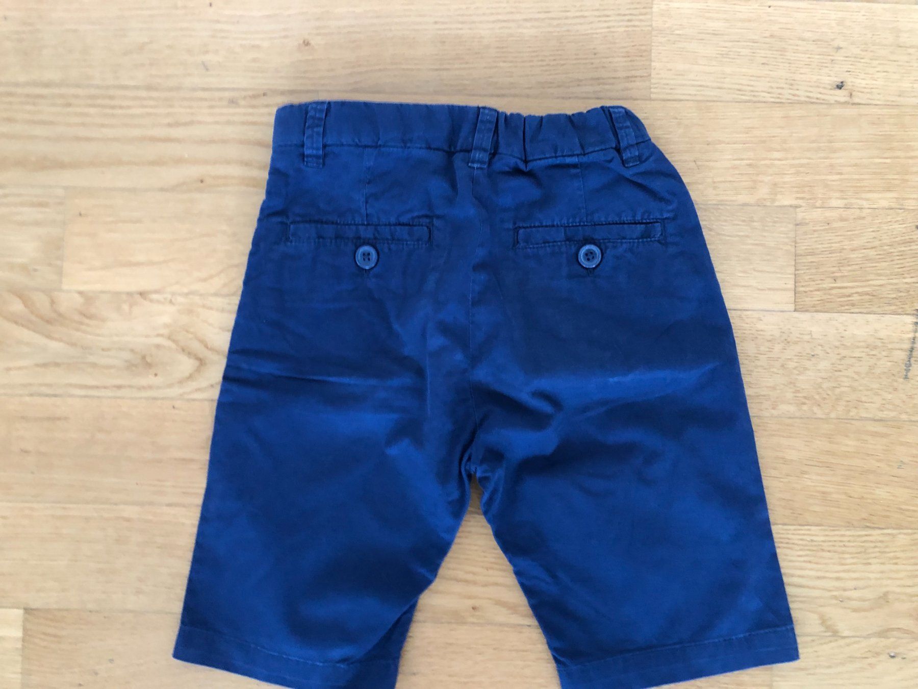 H&M Pantaloni: Kurze Hose von H&M Gr.104 – Usato da Buchs SG venduto da sunset55 2