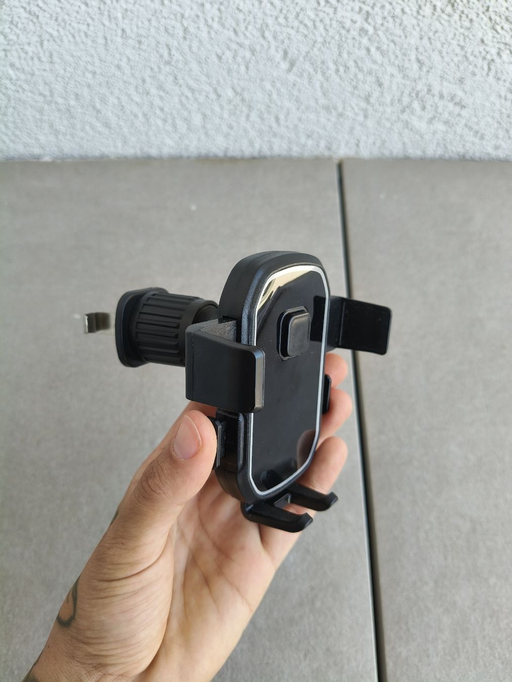 Telefoni cellulari / Smartphones: Support téléphone voiture aération – Nuovo (secondo la descrizione) da Monthey venduto da lesaffairesdecamille 1
