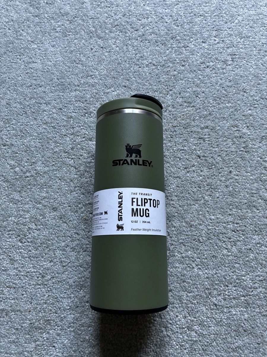 Sonstiges Geschirr & Gläser: Stanley Transit Fliptop Mug 12oz Olive Green New – Neu und originalverpackt aus Basel von gvi_6txz