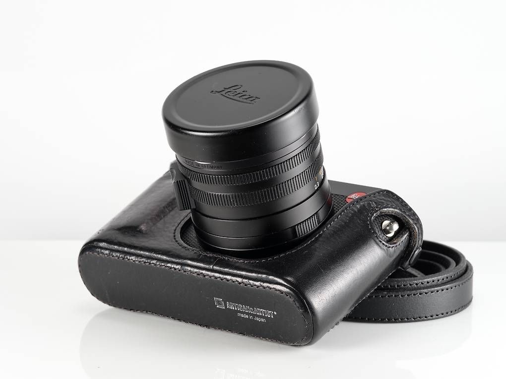 Fotocamera: Leica Q  "Typ 116" avec accessoires – Usato da La Chaux-de-Fonds venduto da cafluck 7