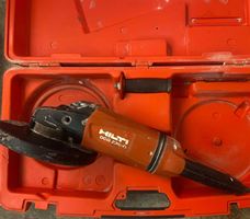 Meuleuse D’Angle/Winkelschleifer Hilti DCG 230 D