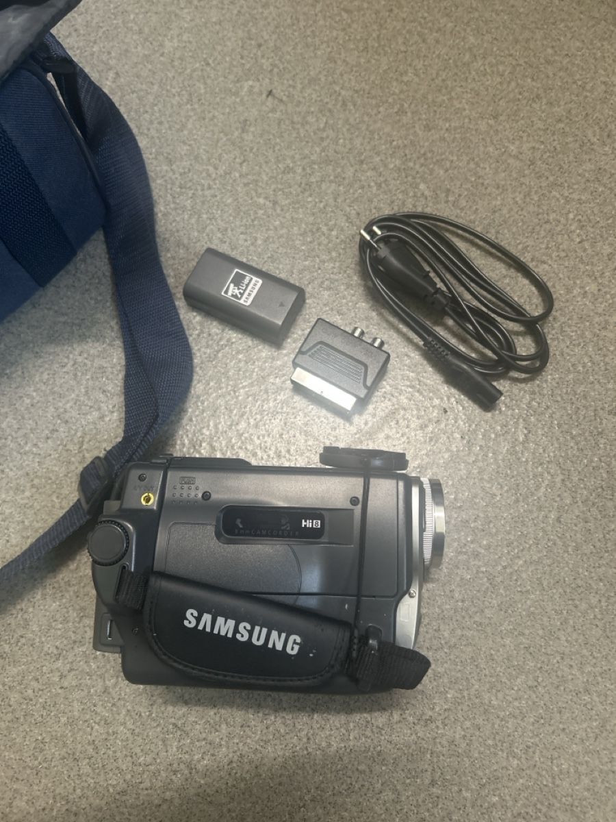 Camcorder: Samsung Camcorder VP-D351  – Gebraucht aus Turbenthal von BrockenhausTurbi 1
