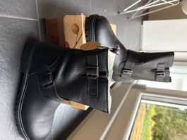 Bottines Bisgaard en cuir noir fourrées état neuf taille 34
