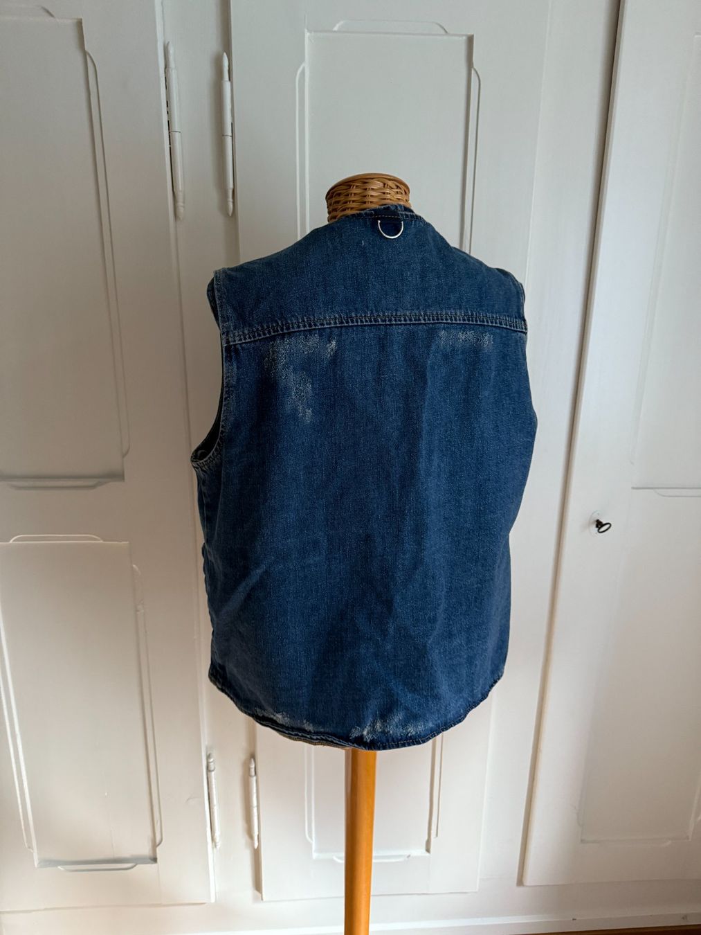Zara Gilet & Giacche senza maniche: ZARA- Jeansweste Gilet blau M – Usato da Zürich venduto da Diazaio 2