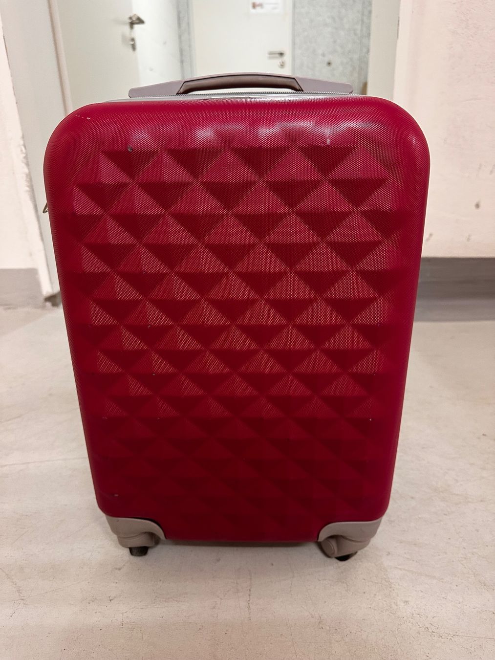 Valigie: Handgepäckkoffer pink – Usato da Dübendorf venduto da bol_h67v