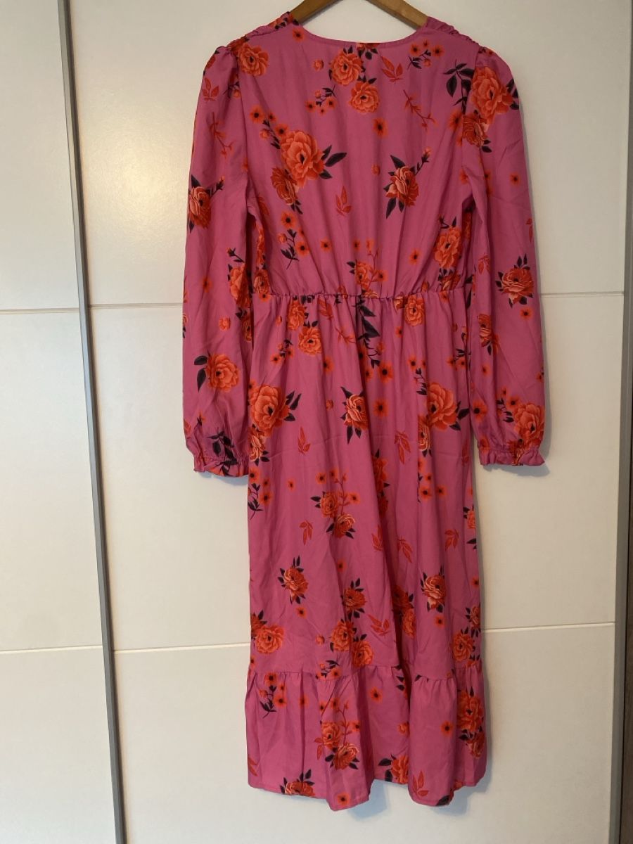 Vestiti: Kleid langarm Grösse M Blumenmuster – Usato da Alpnach Dorf venduto da melbb 1