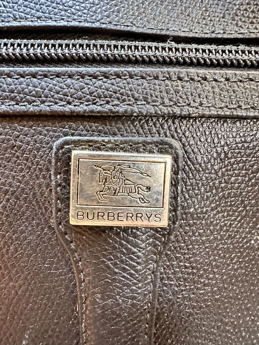 Burberry Borse: Burberry  Tasche schwarz – Usato da Hinterkappelen venduto da una066 1