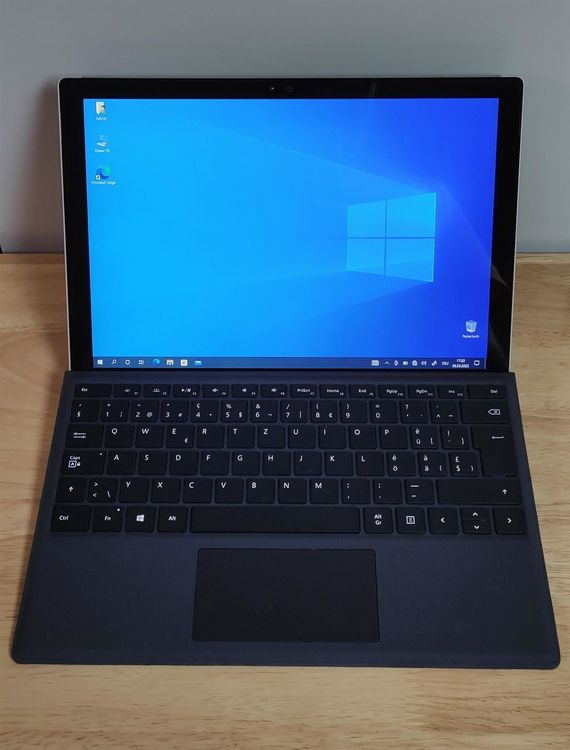 Refurbished: Microsoft Surface Pro 4 Grade A 2-in-1 Tablet Intel Core I5-6300U 1