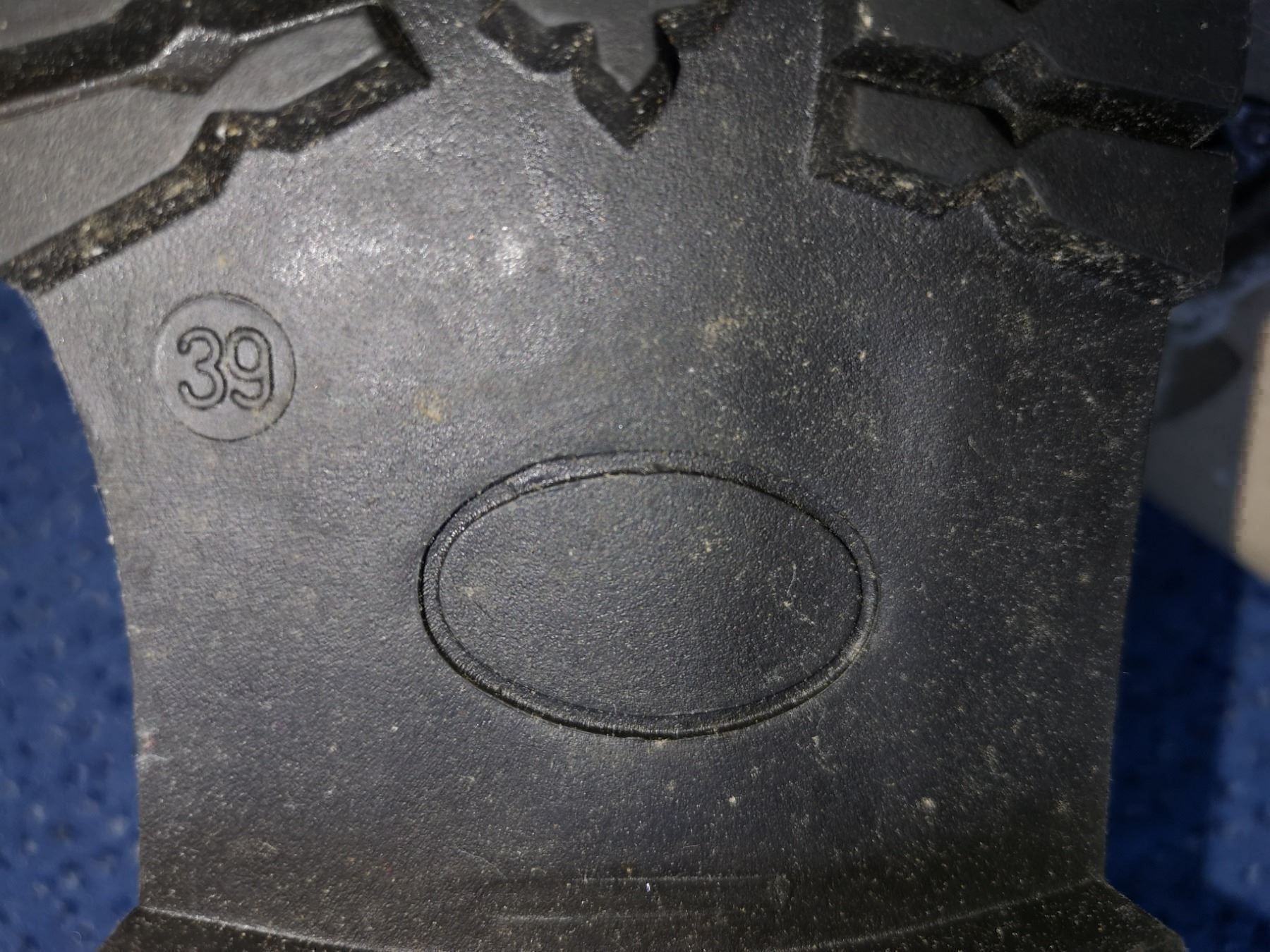 Scarpe da donna: Schöne Trachtenmode-Schuhe Gr. 39 – Usato da Arth venduto da Africa44 5
