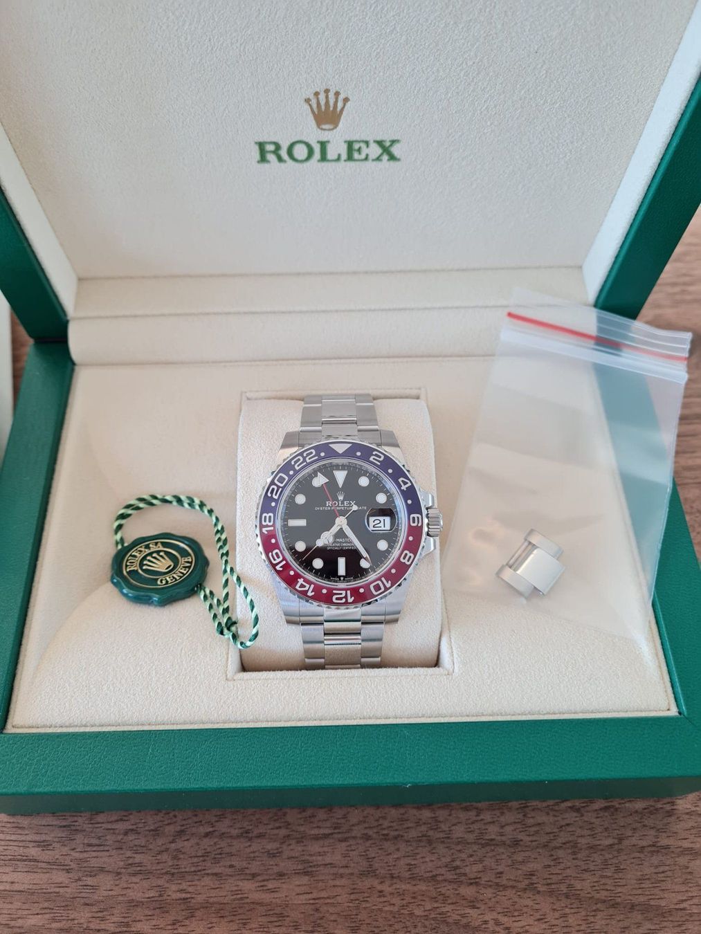 Rolex Orologi: Rolex GMT-Master II 126710BLRO Full Set – Usato da Sursee venduto da watch-hunter13 2