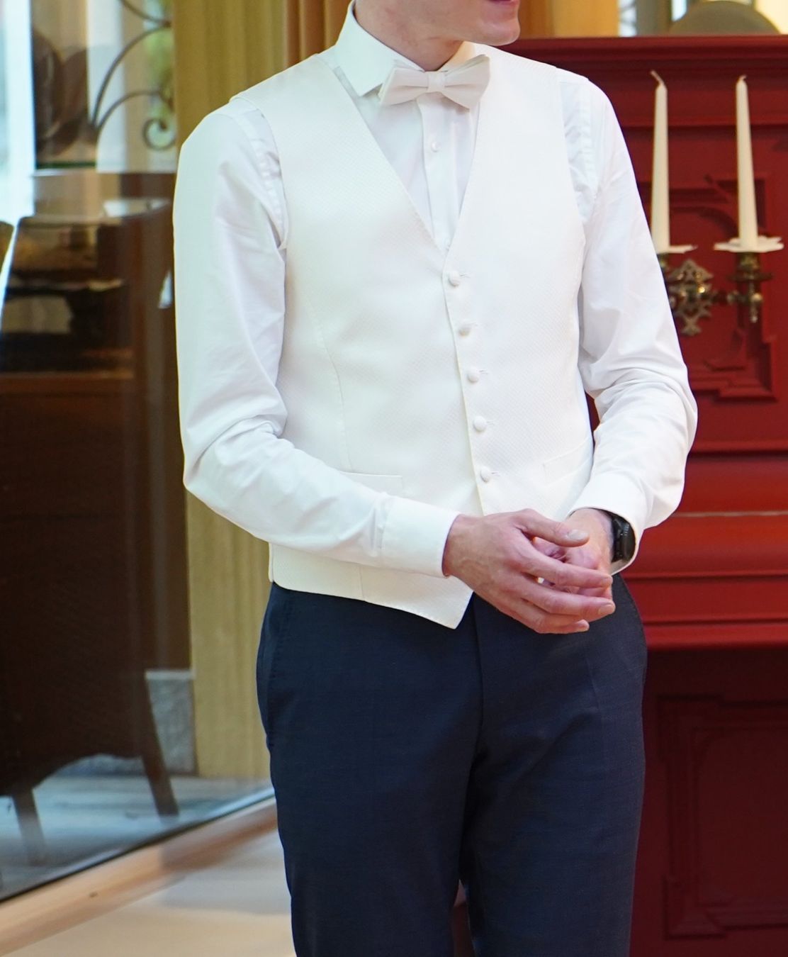 Joop Gilet & Giacche: Anzugsweste mit Fliege und Einstecktuch Ivory, Gr. 46 – Usato da Davos Platz venduto da vberchie 1