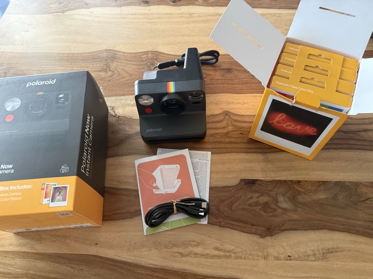 Polaroid Kamera: Polaroid Now Instant Camera Gen. 2 – Gebraucht aus Stäfa von Gz_752