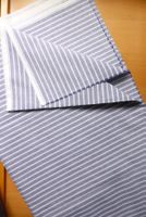 Swiss Baumwollstoff 77 x 150 cm,  blau-grau gestreift, neu